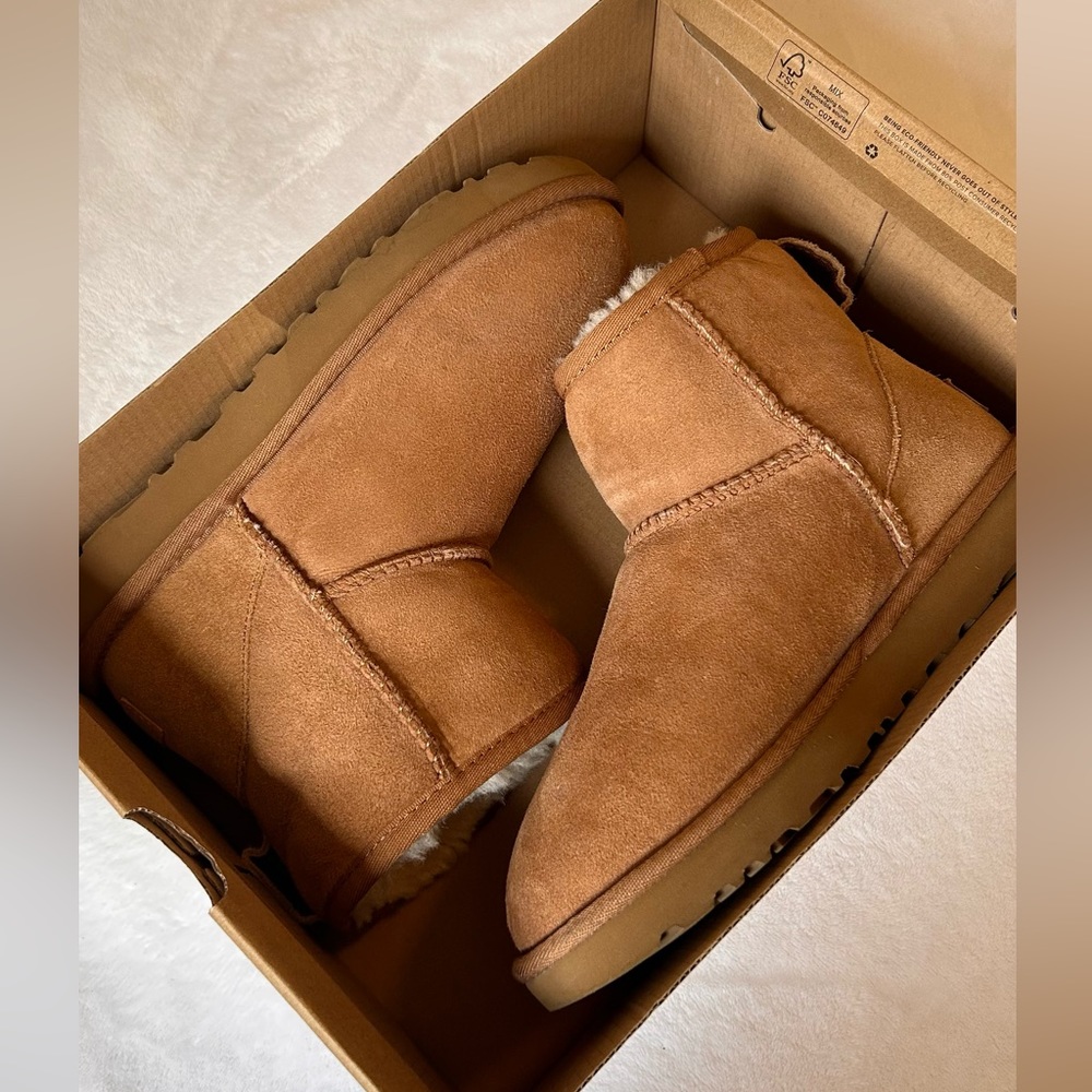 UGG classic mini boots chestnut